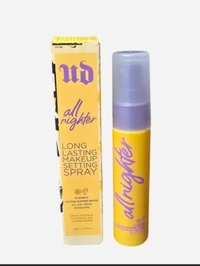 Urban Decay All Nighter Setting Spray in Yellow and Purple Cap